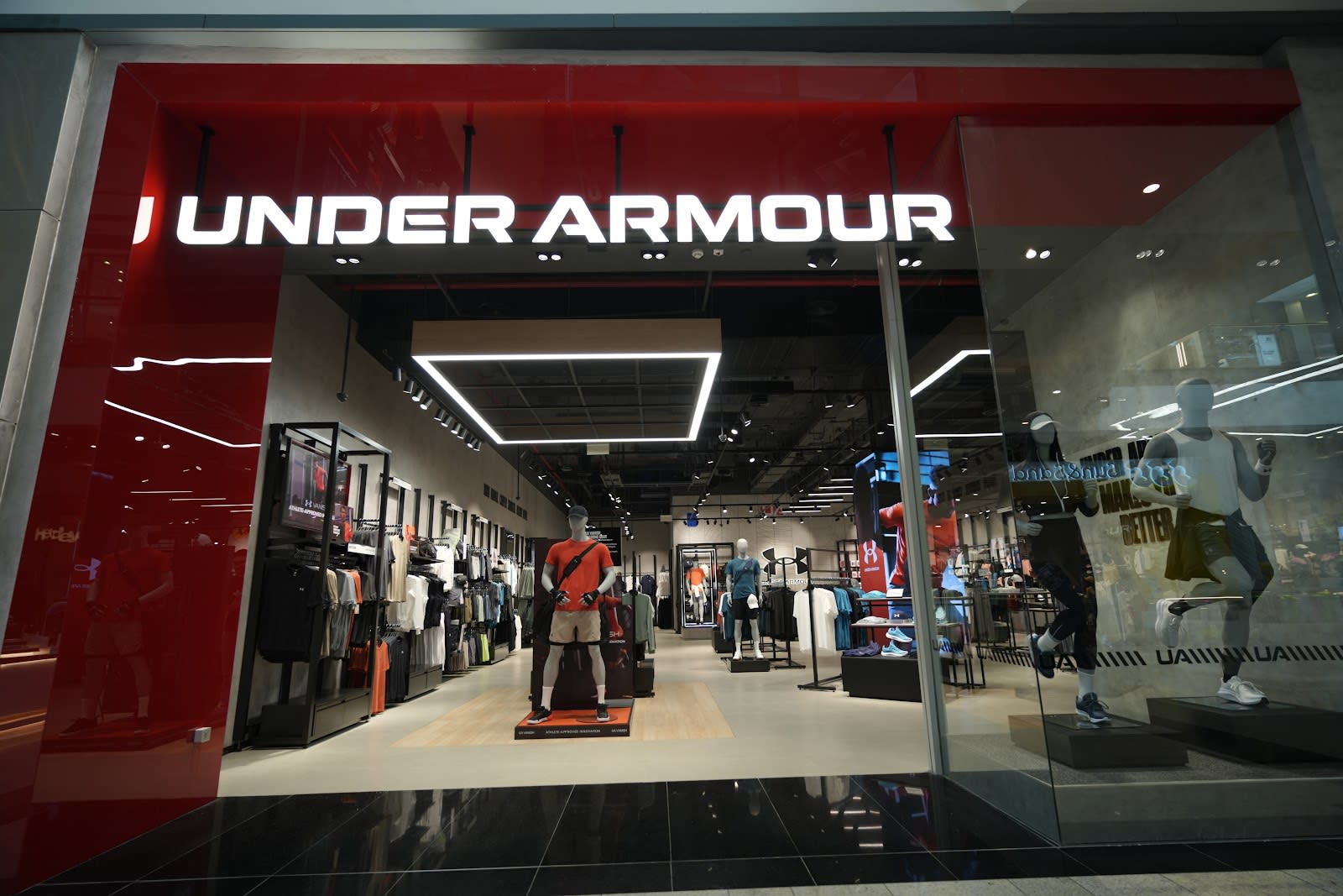 Under Armour — image 3
